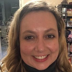 Meet your Posher, Lisa